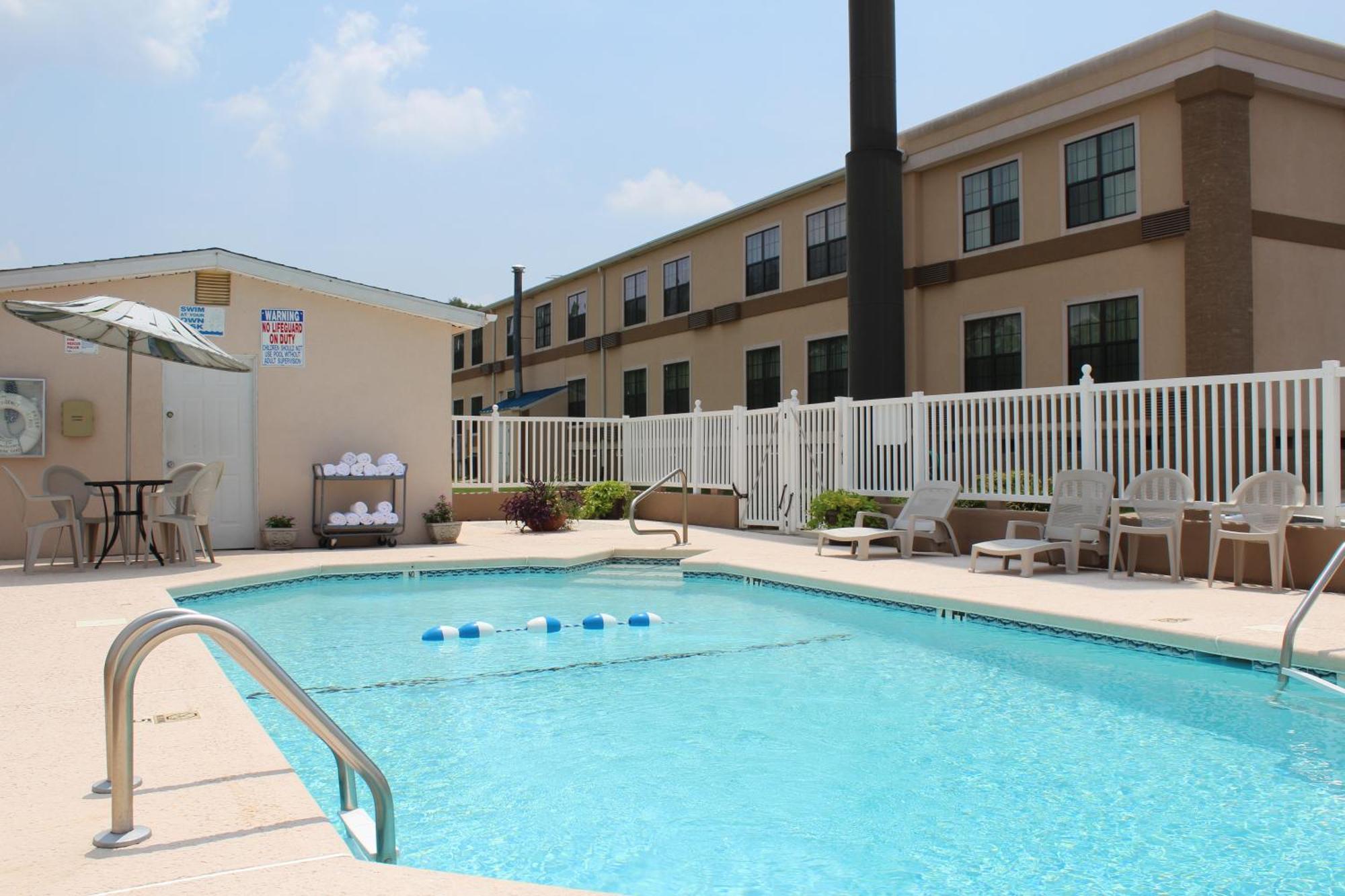 Travelodge By Wyndham Perry National Fairgrounds Area I-75 Exterior photo