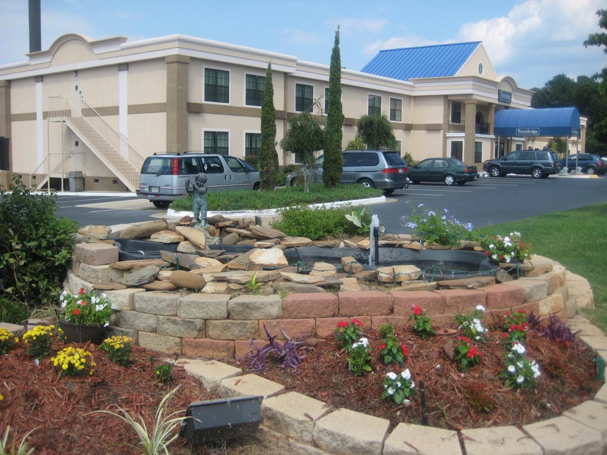 Travelodge By Wyndham Perry National Fairgrounds Area I-75 Exterior photo